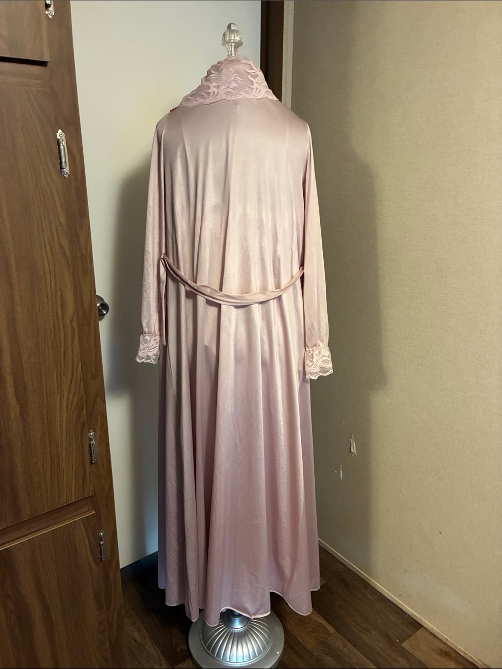 Women's Long Lace-Trim Satin Robe and Gown- Dusty Pink - Picture 8 of 12